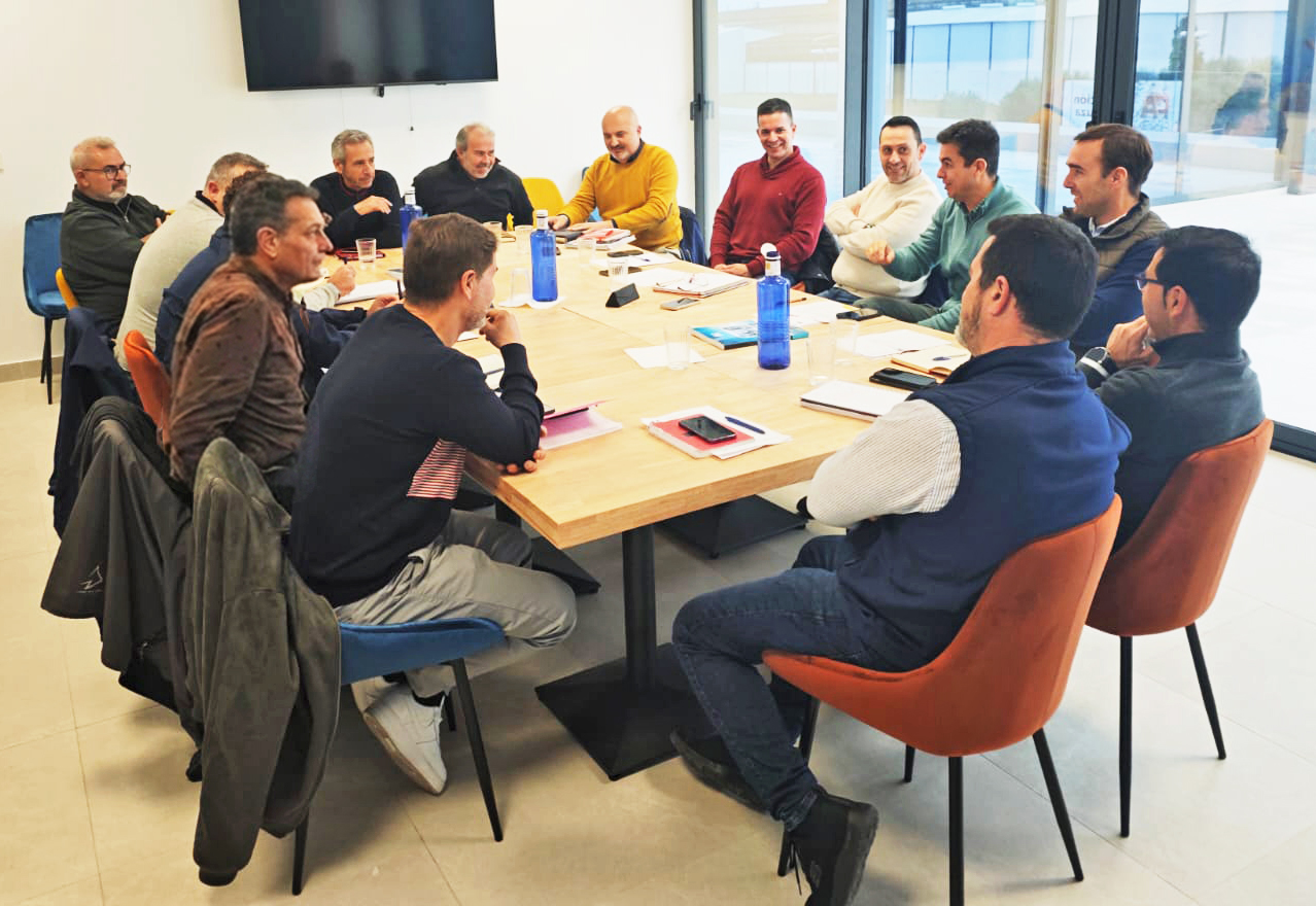 Sesión de planificación del Departamento de Hidráulica de Aliauto